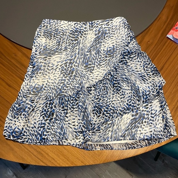 Express Short Skirts Size 0 - Picture 2 of 7